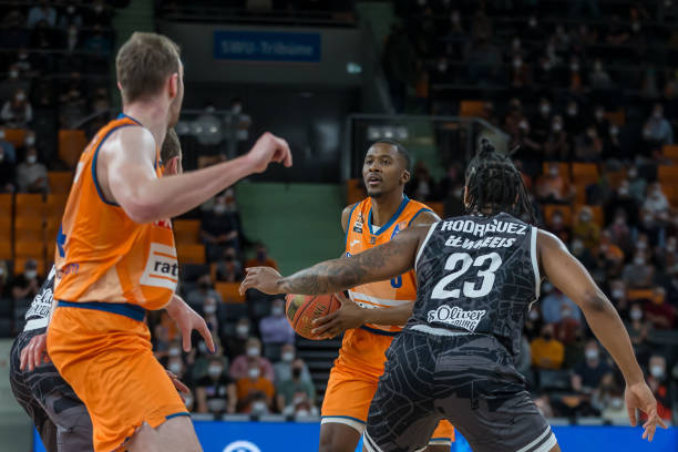 代化中后卫 代化中后卫